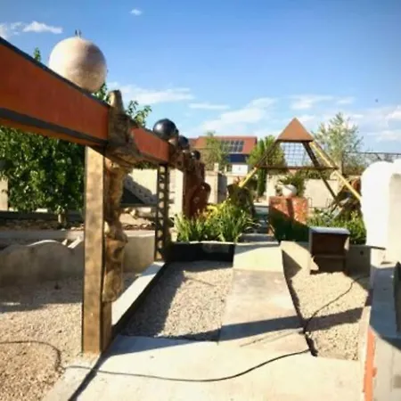 Villa Pyramide de Cormatin, 2 nuits minimum Extérieur photo